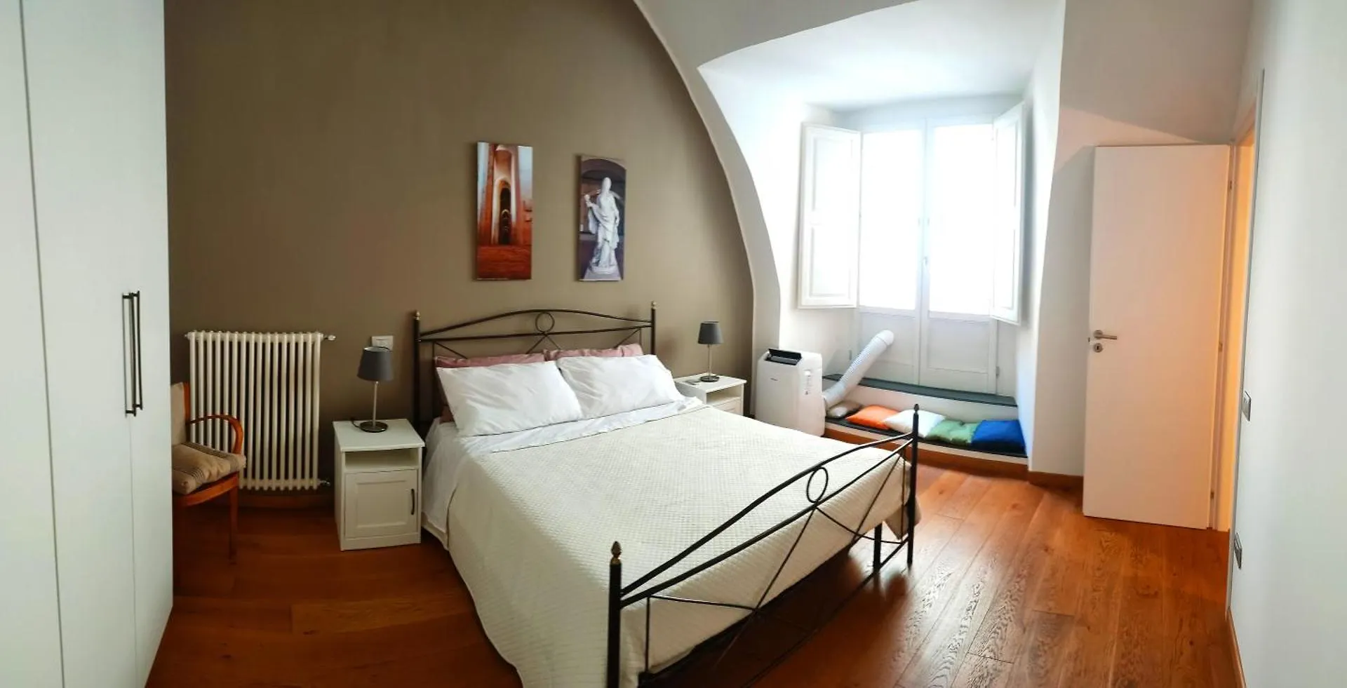 Casa Vacanze Corpo Di Napoli Italy